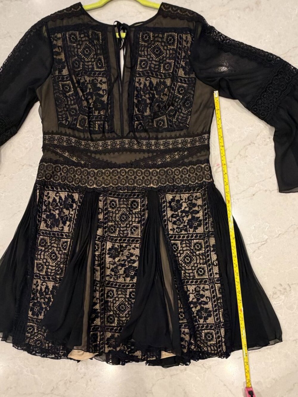 Tadashi Shoji "Millie" Parisian Evening Lace Mini - Picture 5 of 13